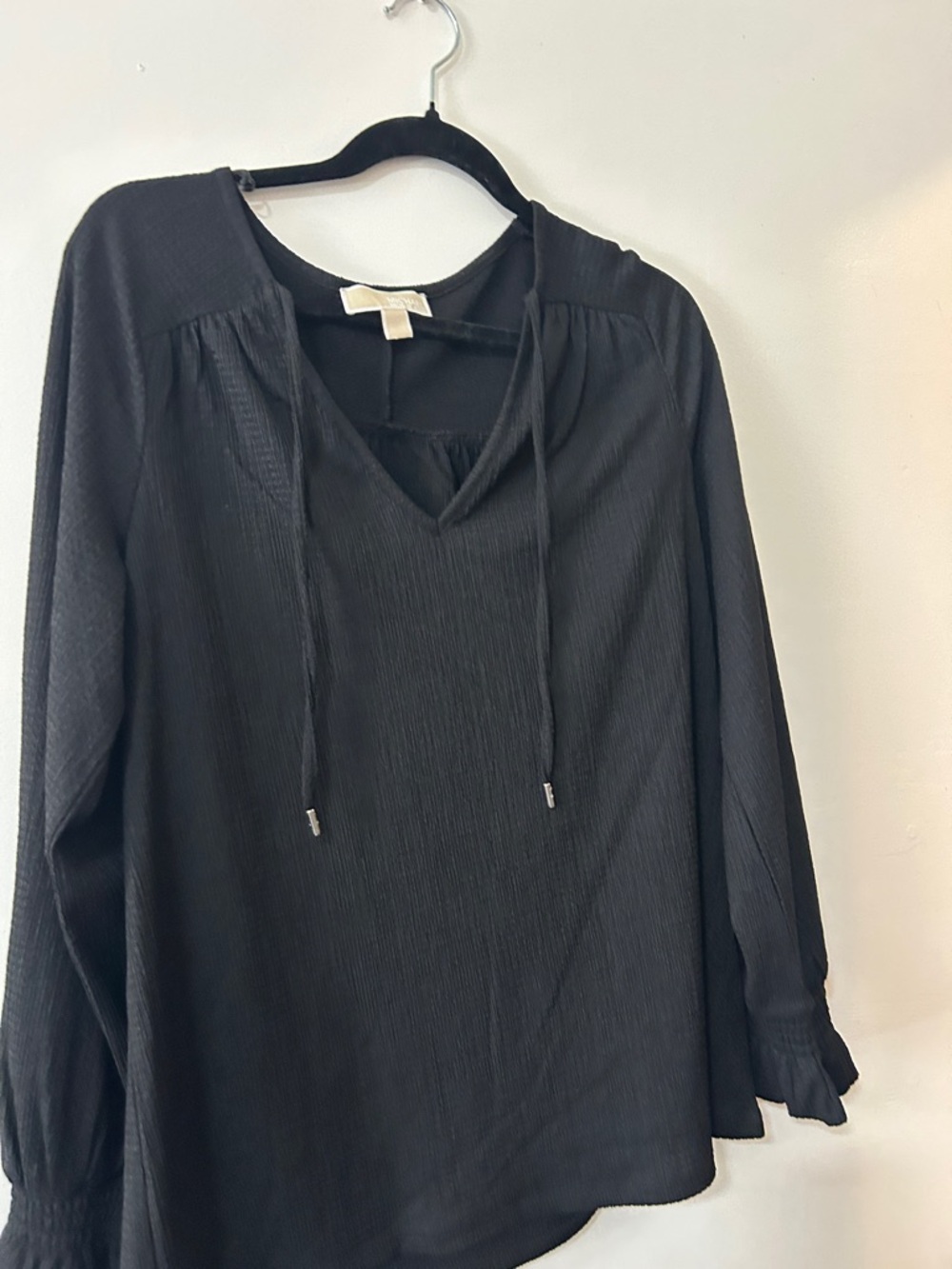 Michael Kors Black Long-Sleeve V-Neck Tie Blouse